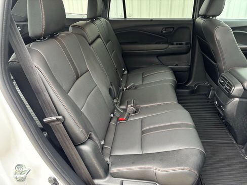 Used 2024 Honda Passport TrailSport image 36