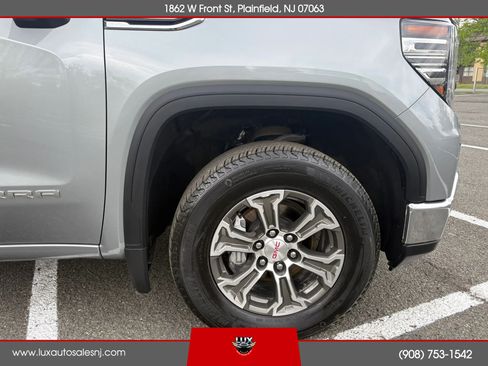 Used 2026 GMC Sierra 1500 SLT AWD/4WD image 47