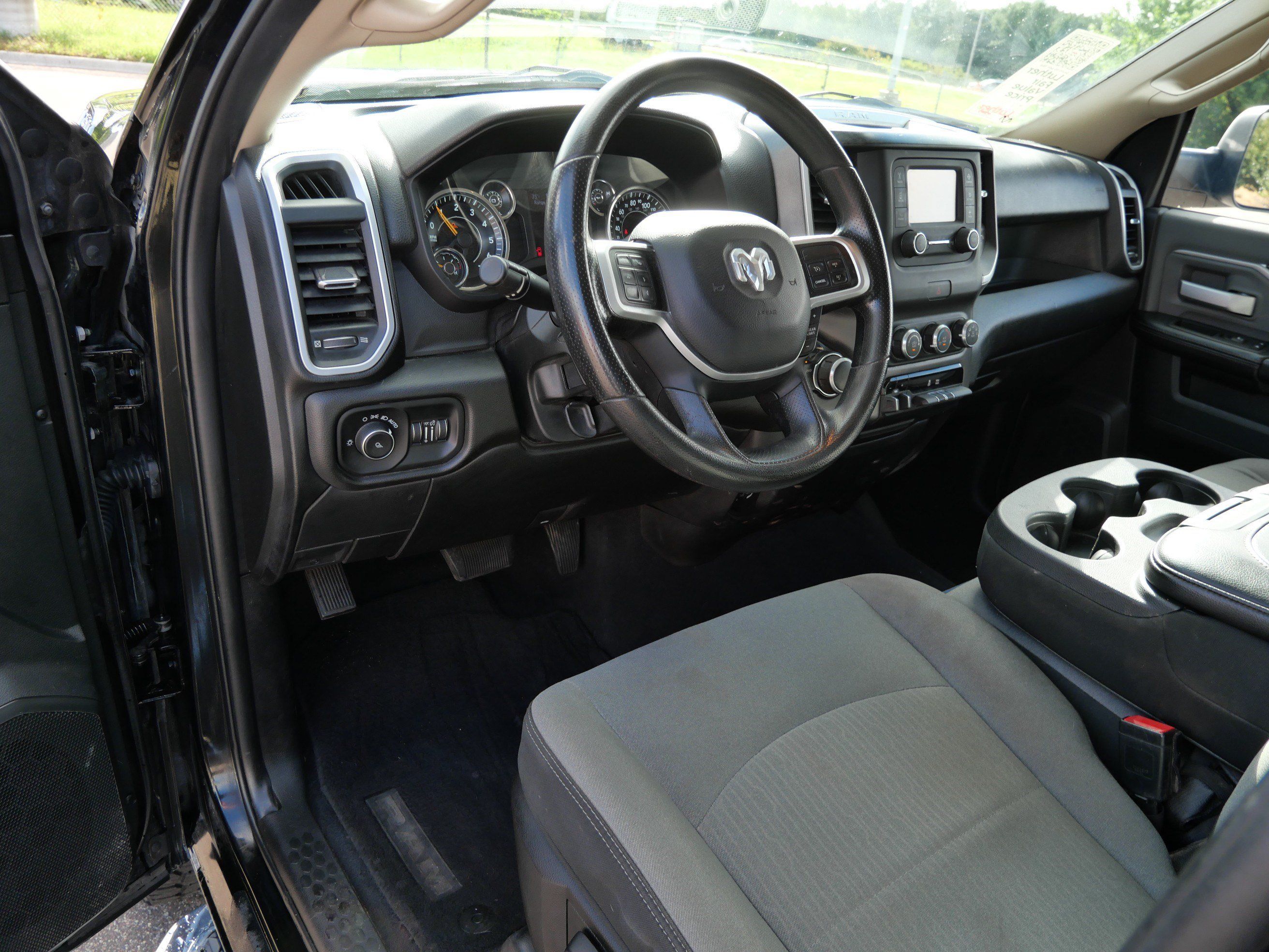 Certified 2020 RAM 2500 Big Horn AWD/4WD image 23