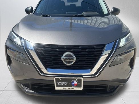 Used 2021 Nissan Rogue S image 3