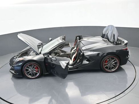 Used 2023 Chevrolet Corvette Stingray Premium Conv w/ Z51 Performance Package image 73