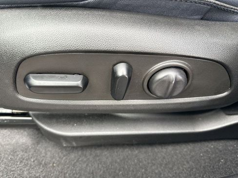 Certified 2022 Chevrolet Bolt EUV LT w/ Convenience Package image 14