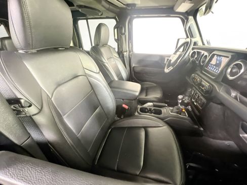 Used 2021 Jeep Wrangler Unlimited Sahara image 26