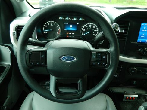Used 2022 Ford F150 XL RWD image 17