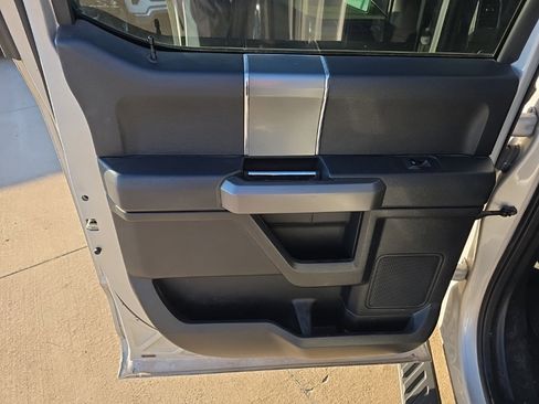 Used 2017 Ford F150 XLT w/ Equipment Group 302A Luxury image 21