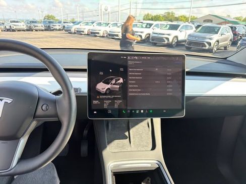 Used 2023 Tesla Model Y Long Range AWD/4WD image 20