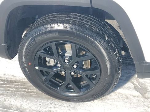 New 2026 Jeep Grand Cherokee Altitude AWD/4WD image 5