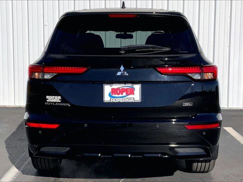 Used 2023 Mitsubishi Outlander SEL Black Edition image 4