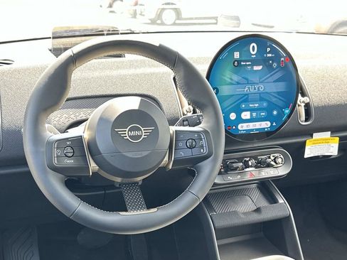 Used 2025 MINI Cooper Countryman S image 2
