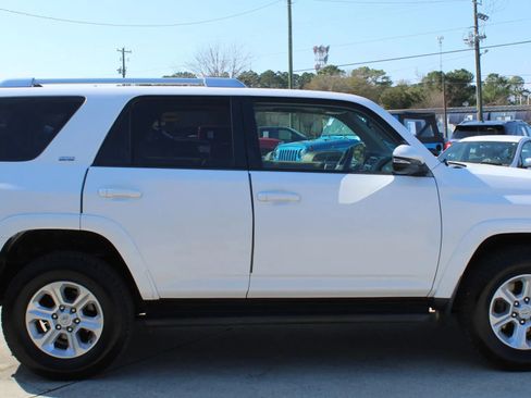 Used 2014 Toyota 4Runner SR5 Premium image 6