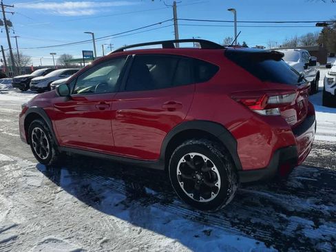 Certified 2023 Subaru Crosstrek 2.0i image 6