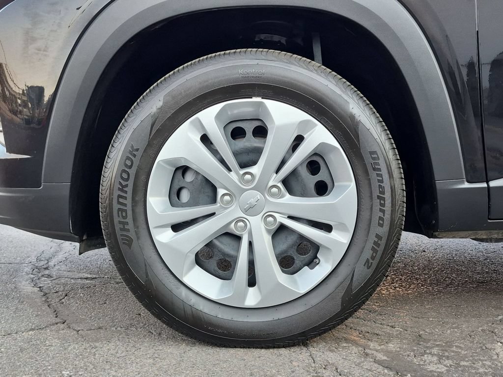 Used 2026 Chevrolet Trax LS FWD image 11