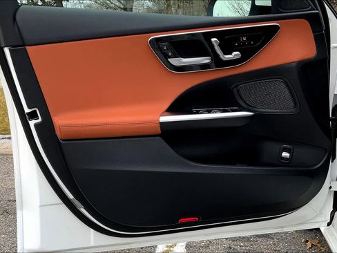 Certified 2025 Mercedes-Benz C 300 4MATIC Sedan image 14