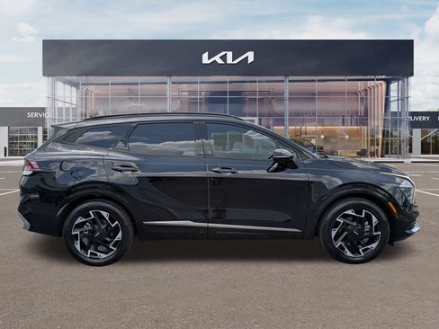 Certified 2024 Kia Sportage SX FWD image 3