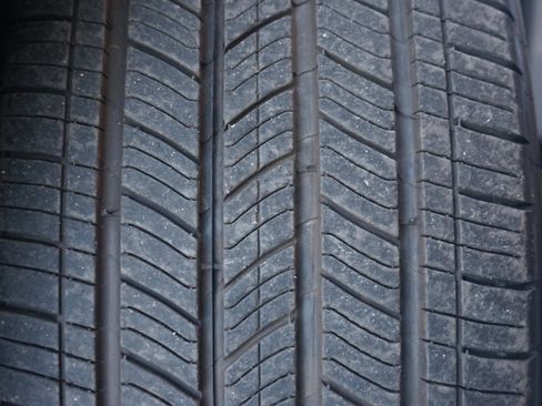 Used 2022 Chevrolet Bolt EUV Premier w/ Launch Edition image 36