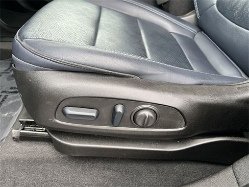 Certified 2023 Chevrolet Bolt EUV LT w/ Convenience Package image 14