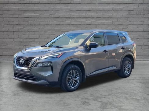 Used 2023 Nissan Rogue S FWD image 3