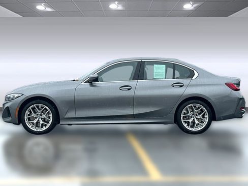 Used 2025 BMW 330i xDrive Sedan w/ Convenience Package AWD/4WD image 2