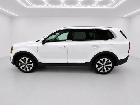 Used 2020 Kia Telluride S w/ S 8 Passenger Seating Package AWD/4WD image 6