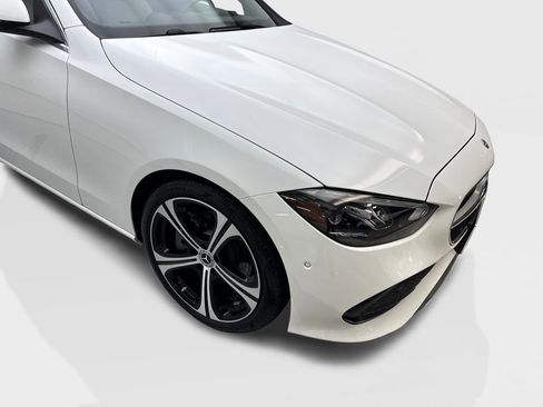Used 2025 Mercedes-Benz C 300 Sedan image 19