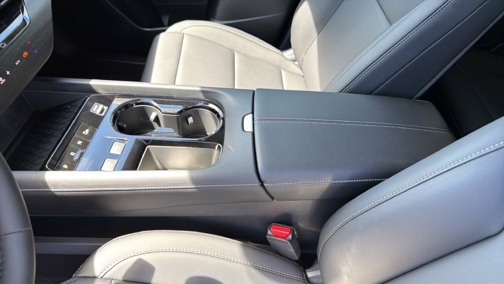 Used 2025 Nissan Murano SV AWD/4WD image 32