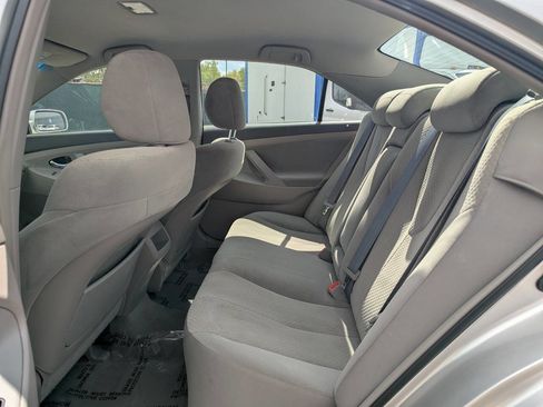 Used 2009 Toyota Camry LE FWD image 15