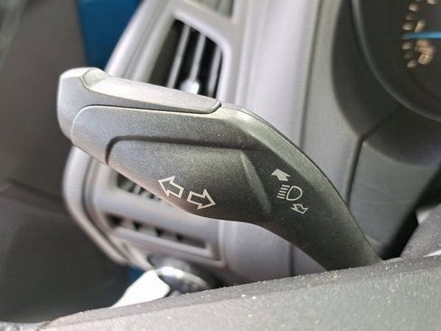Used 2014 Ford Focus SE w/ Equipment Group 201A FWD image 12