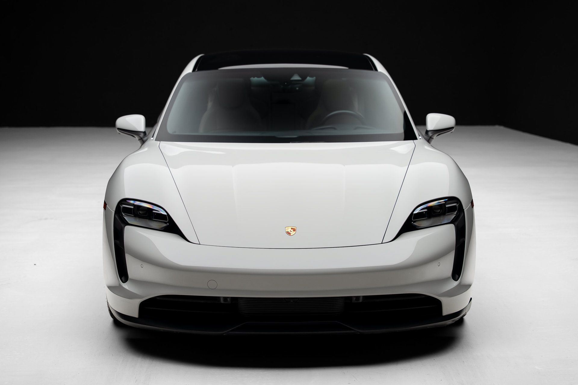 Used 2022 Porsche Taycan 4S AWD/4WD image 6