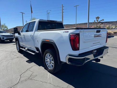 Used 2022 GMC Sierra 2500 SLT w/ SLT Convenience Package image 7