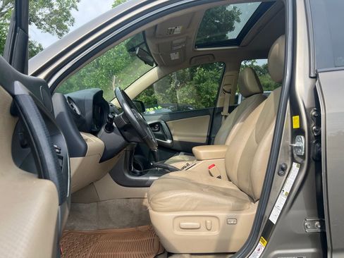 Used 2010 Toyota RAV4 Limited image 14
