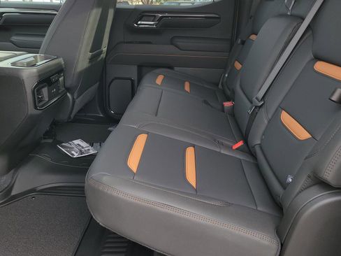 New 2026 GMC Sierra 1500 AT4 w/ AT4 Premium Package image 7