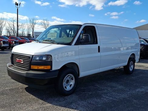 New 2026 GMC Savana 3500 Extended w/ Driver Convenience Package RWD image 3