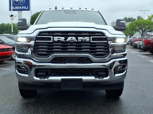 Used 2025 RAM 2500 Tradesman AWD/4WD image 2