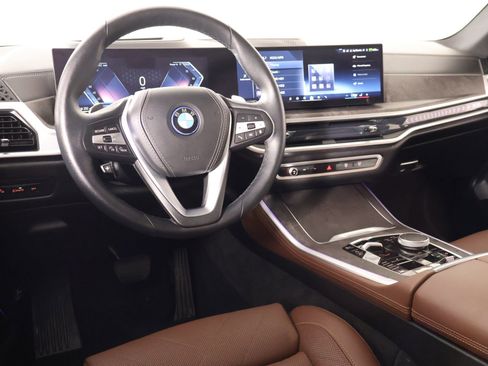 Certified 2024 BMW X5 xDrive50e w/ Premium Package AWD/4WD image 2