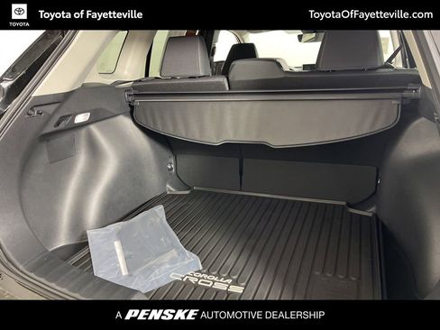 Used 2026 Toyota Corolla Cross LE w/ Moonroof Package FWD image 9