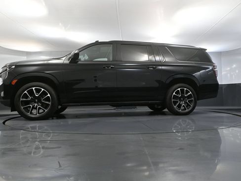 Used 2023 Chevrolet Suburban RST AWD/4WD image 51