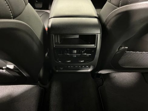 Used 2026 Jeep Grand Cherokee Limited AWD/4WD image 40