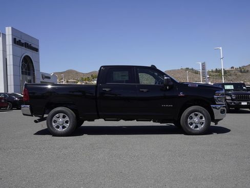 New 2026 RAM 2500 Big Horn AWD/4WD image 3