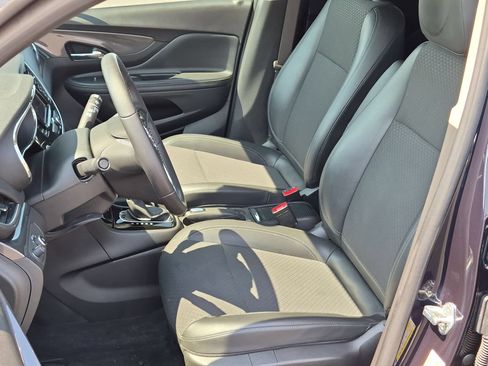 Certified 2022 Buick Encore Preferred w/ Safety Package AWD/4WD image 17