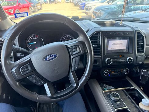 Used 2018 Ford Expedition Max Limited w/ Equipment Group 301A RWD image 2