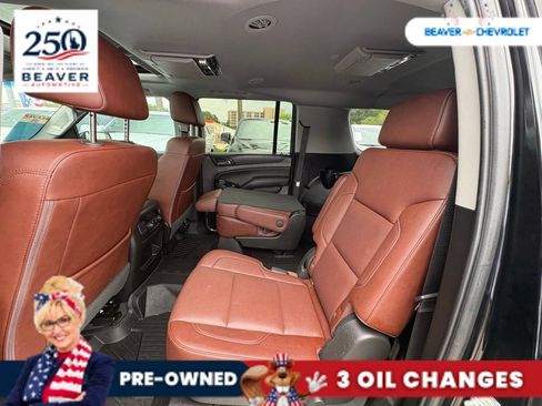 Used 2020 Chevrolet Suburban Premier w/ Premier Plus Edition AWD/4WD image 14