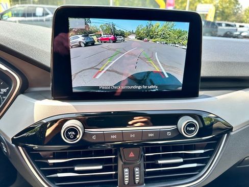 Used 2022 Ford Escape SE w/ Convenience Package image 18