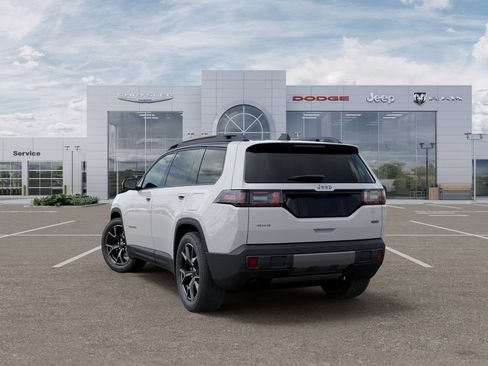 New 2026 Jeep Cherokee Overland w/ Trailer Tow Group AWD/4WD image 3