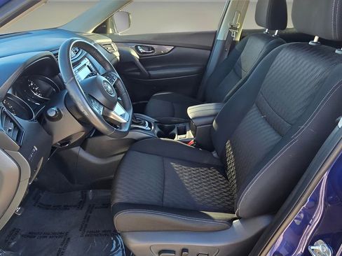 Used 2019 Nissan Rogue SV image 12