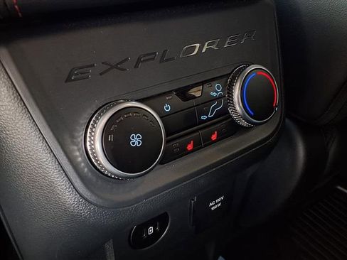 Used 2025 Ford Explorer ST w/ Sun And Sound Package AWD/4WD image 8