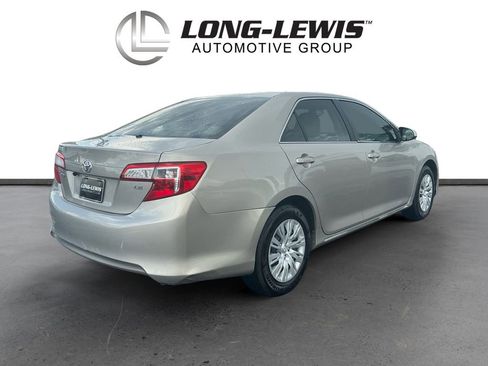 Used 2013 Toyota Camry LE FWD image 7