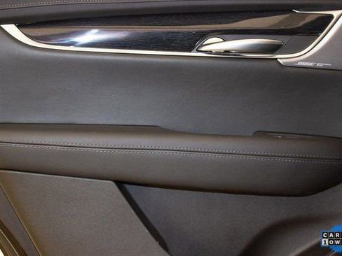 Used 2025 Cadillac XT5 Premium Luxury image 18