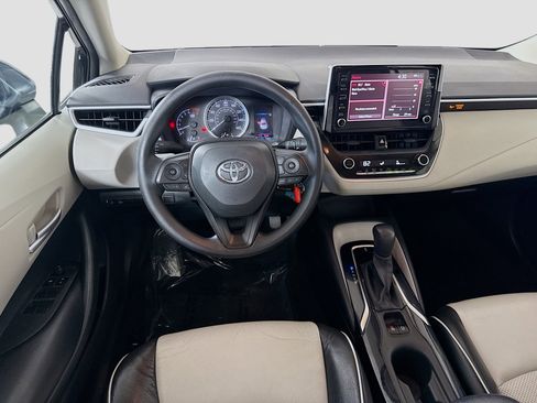 Used 2020 Toyota Corolla LE image 17