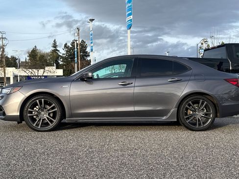 Used 2019 Acura TLX w/A-Spec Pkg image 2