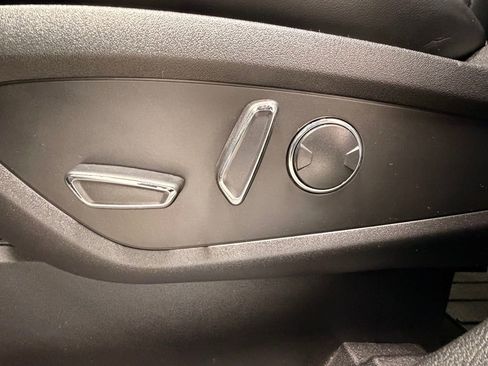 Used 2023 Lincoln Nautilus Reserve image 24